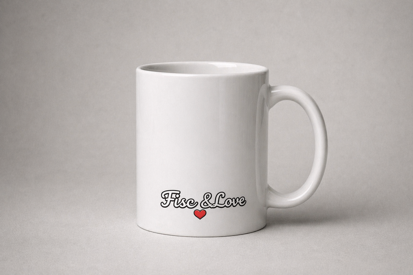 Mug en céramique blanc avec l'inscription noire "Bercy mon Amour" centrée, design minimaliste Fisc & Love.
